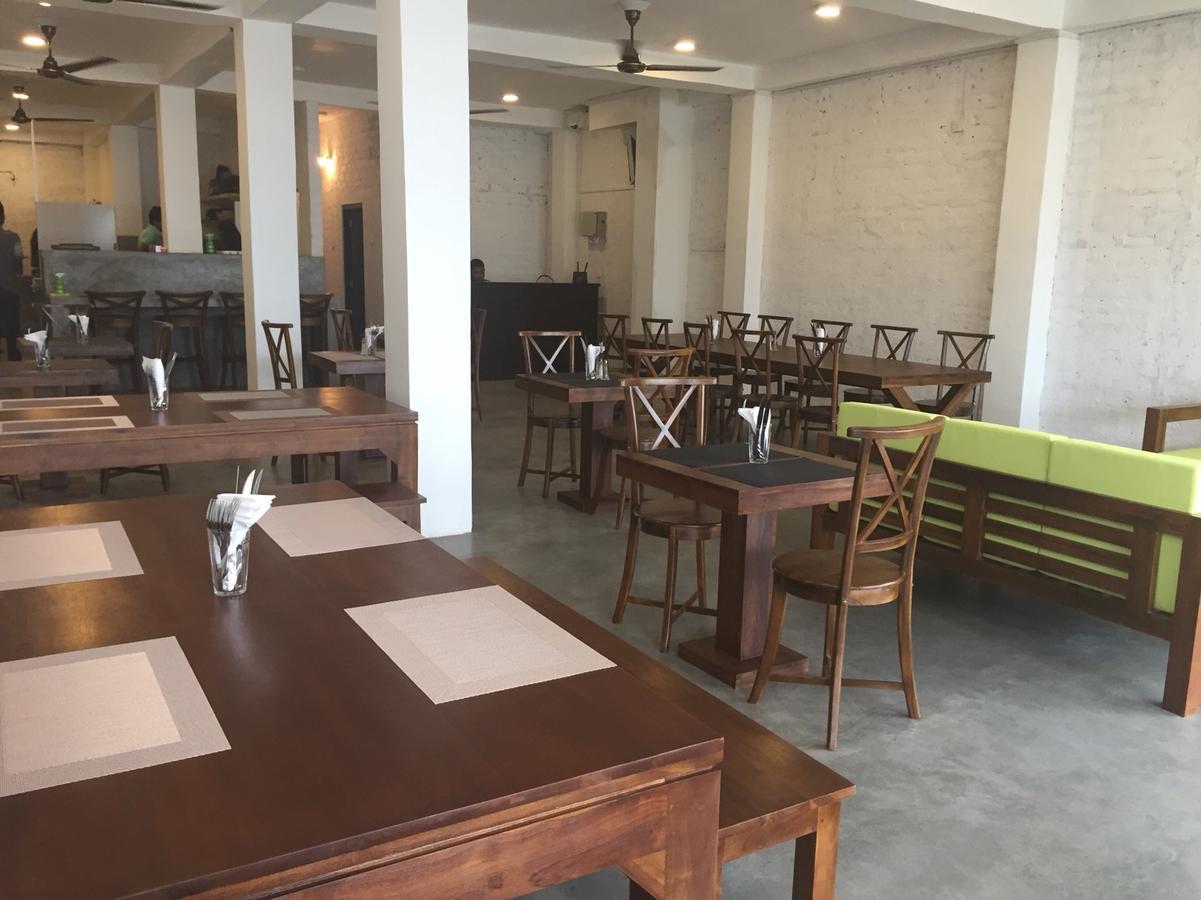 Kaori Cafe And Villa 웰리가마 외부 사진